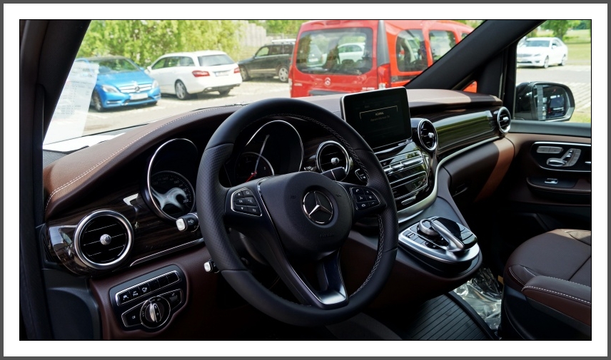 mercedes_Vclass_004_R